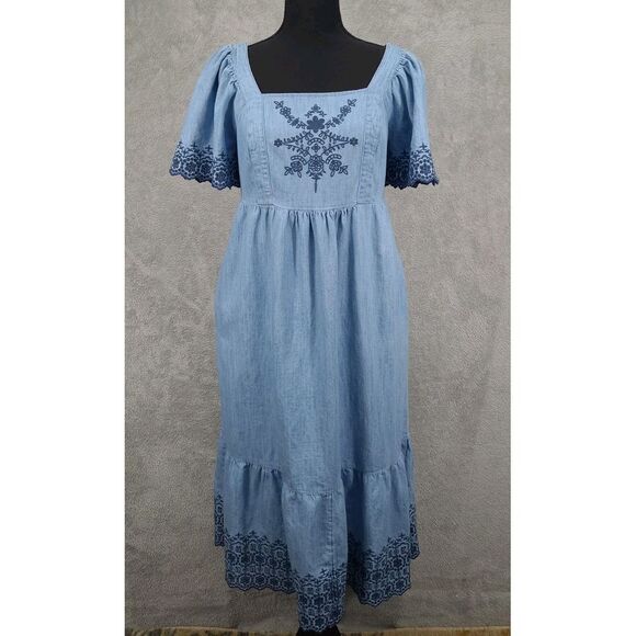 Old Navy Chambray Embroidered Smocked Midi Dress‎ Cottagecore Peasant Boho Blue - Picture 1 of 14
